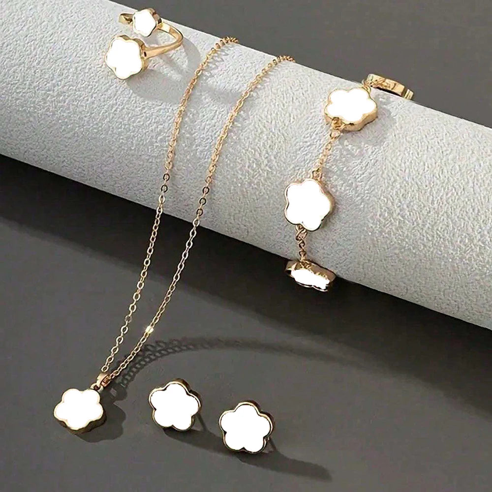 Luxury Clover Flower Jewelry Set – Necklace, Earrings & Bracelet for Women