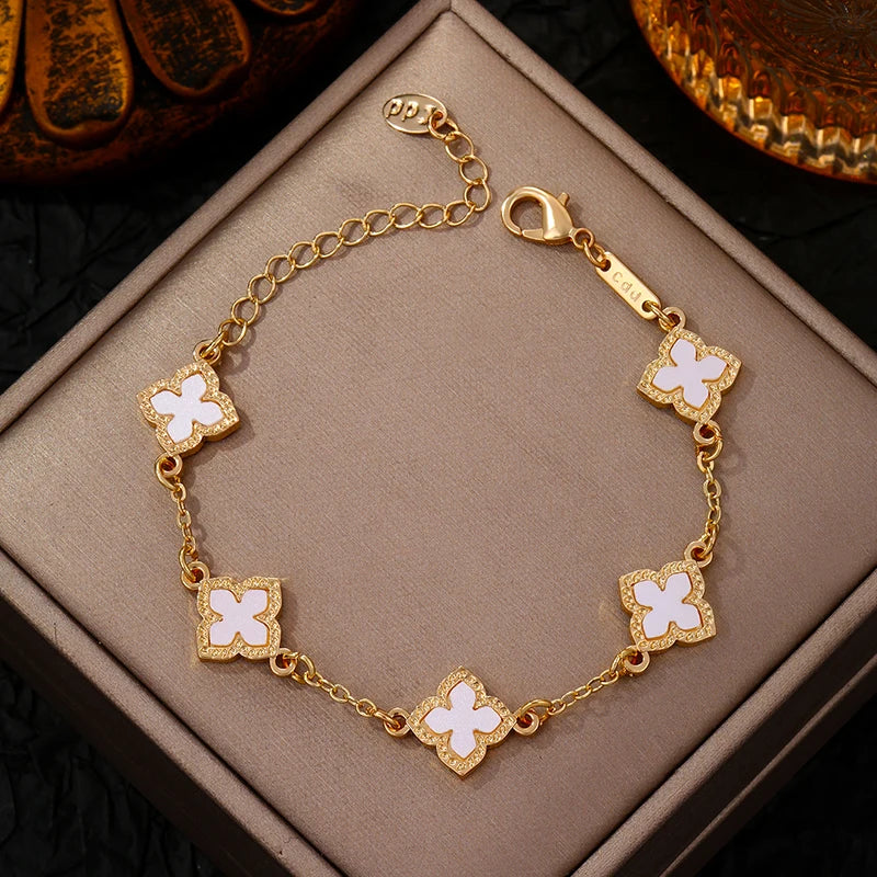 Luxury Rhinestone Clover Bracelet – Vintage Flower Wrist Jewelry for Women